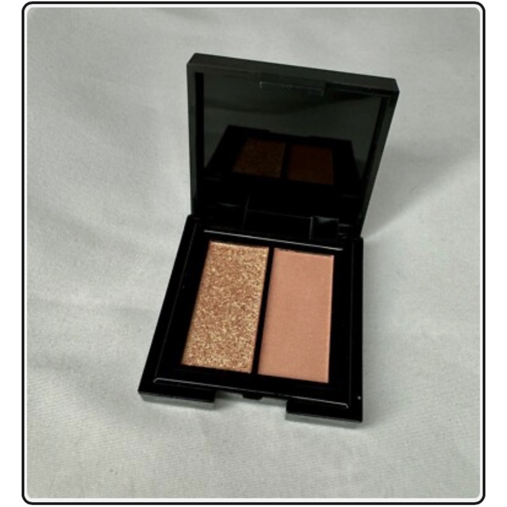 Dual Eyeshadow Palette - Shimmering Gold and Soft Tan